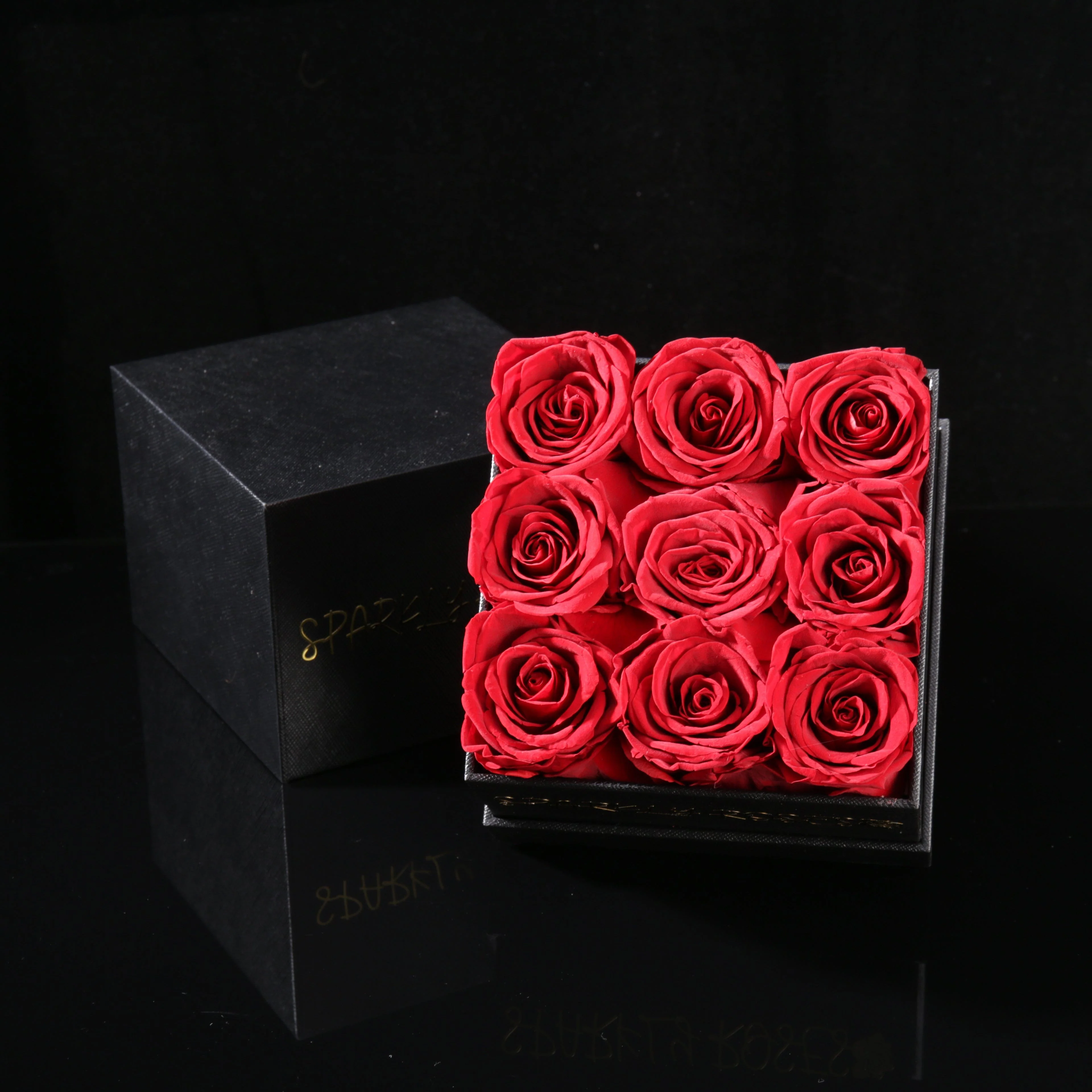 Eternal Rose Box Bouquet - Image 18